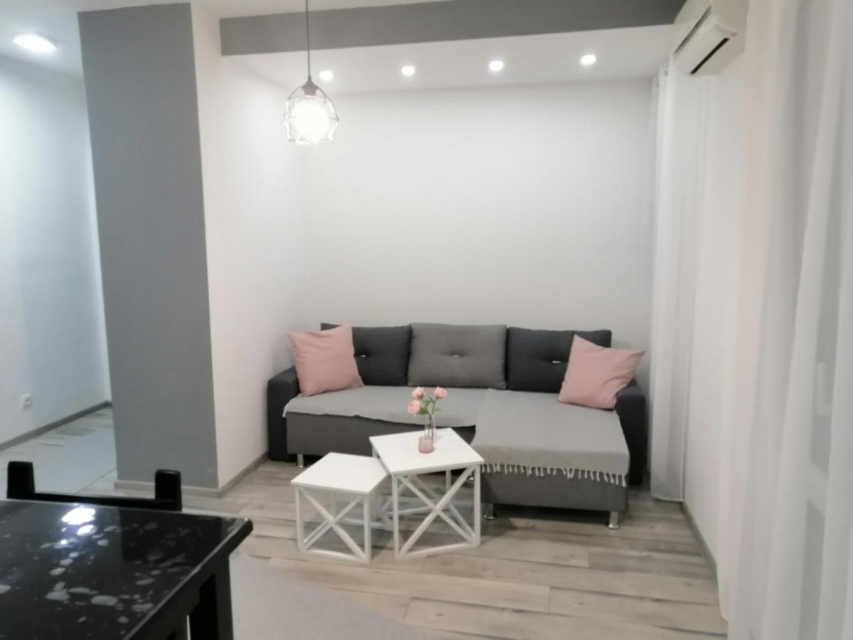 Apartman Petres Sombor Zewnętrze zdjęcie