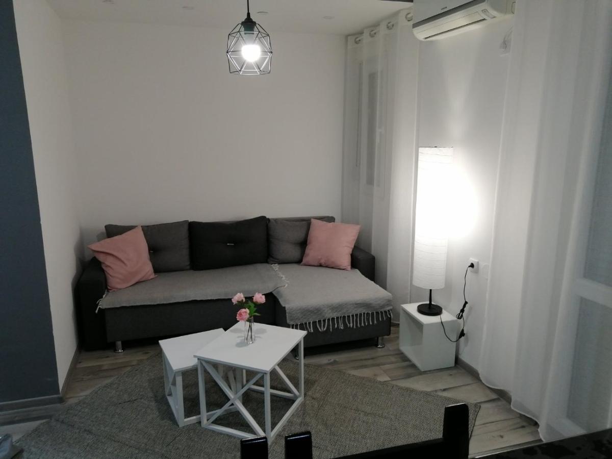 Apartman Petres Sombor Zewnętrze zdjęcie